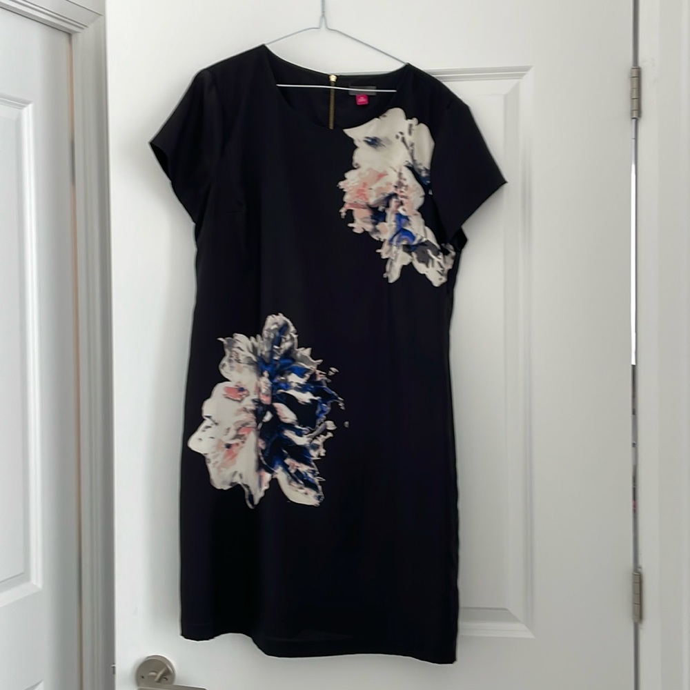 Vince Camino dress with short sleeves